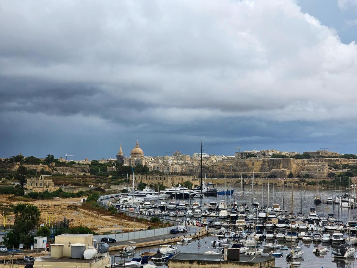 Mive Luxury Sea View Penthouse Daire Gzira Dış mekan fotoğraf