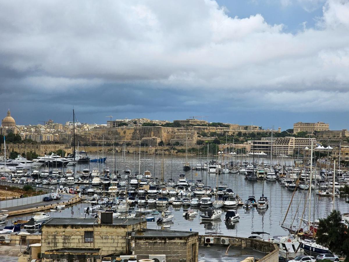 Mive Luxury Sea View Penthouse Daire Gzira Dış mekan fotoğraf