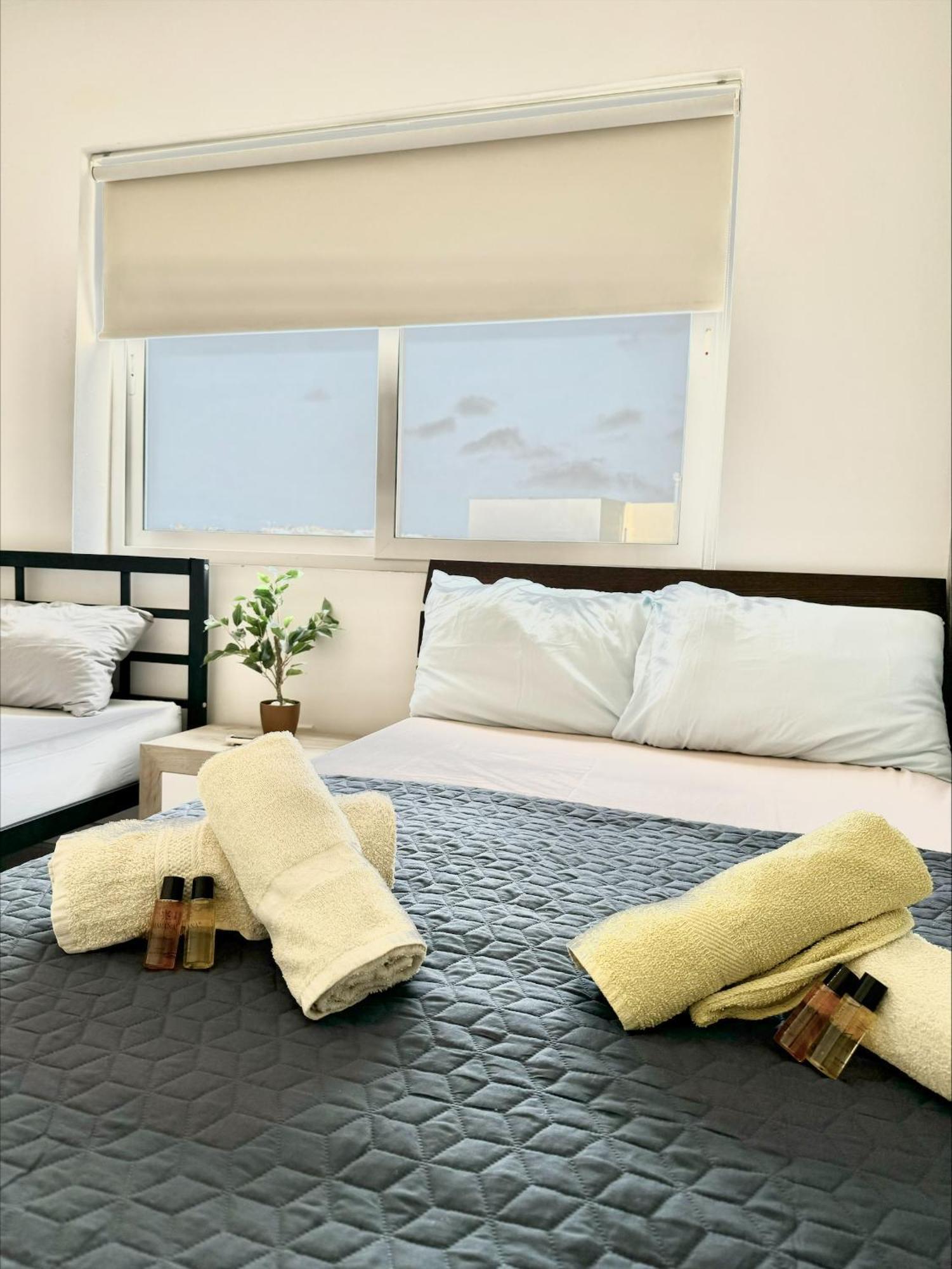Mive Luxury Sea View Penthouse Daire Gzira Dış mekan fotoğraf